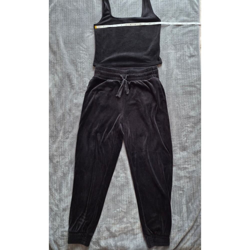 Express Velour Black Set. Jogger Pants and sleeveless top. Size Small